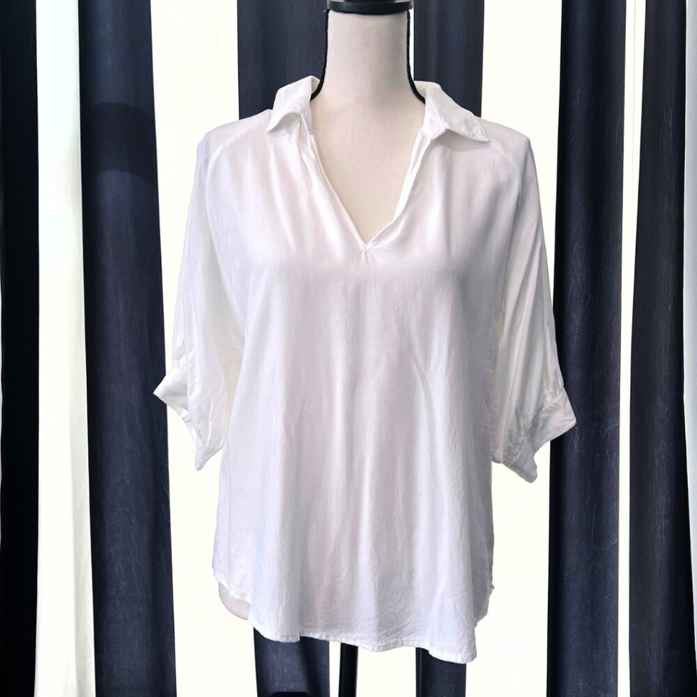 Neiman Marcus White Easy Breezy Summer Shirt M